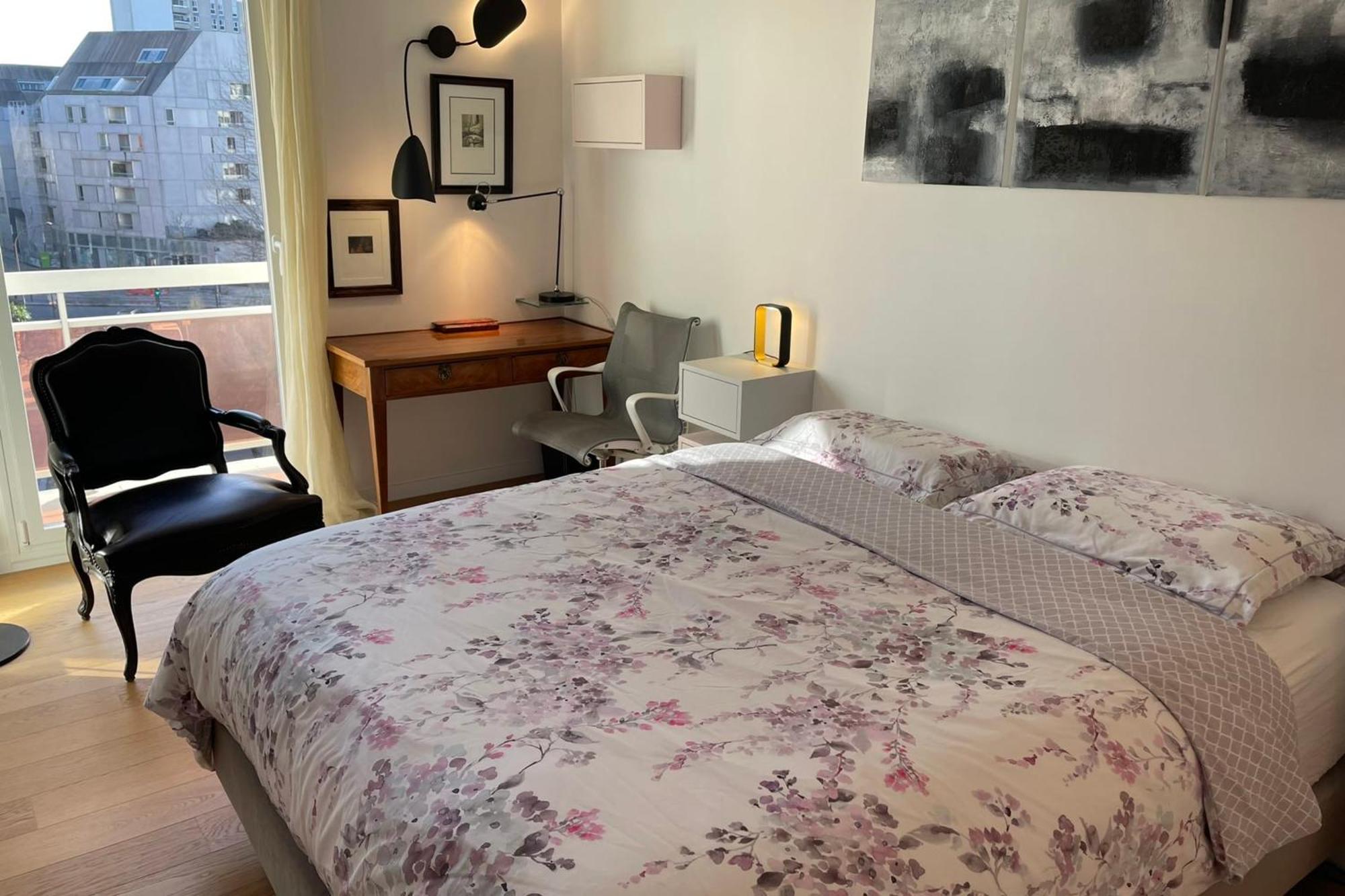 For 2 With Balcony In *